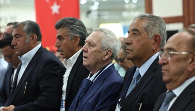 Aziz Yıldırım’dan Ali Koç’a sert yanıt: ‘Bunu yaptıysam şerefsizim!’ Fenerbahçe Yüksek Divan Kurulu’nda olay sözler, adaylık açıklaması…