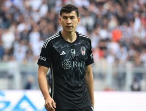 Beşiktaş’ta Bakhtiyor Zainutdinov takımdan ayrıldı