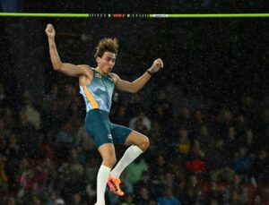 Duplantis’ten 12. Dünya Rekoru: Bu Kez Kendi Evinde