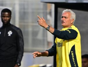 Fenerbahçe-Feyenoord eşleşmesinin maç tarihleri ve saatleri belli oldu!