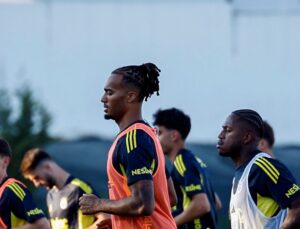 Fenerbahçe’nin yeni transferleri ilk antrenmanlarına çıktı!