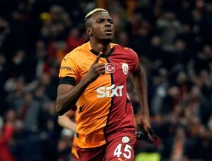 GALATASARAY HABERLERİ: Napoli’de Osimhen kamp kadrosuna alınmadı