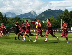 Galatasaray hazırlıklarını sürdürdü