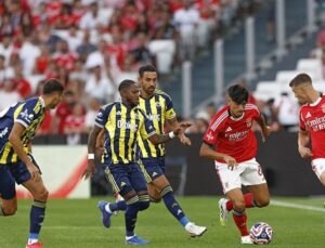 İrfan Can Kahveci: ’Mourinho’nun takımında kanat oynamak kolay değil’