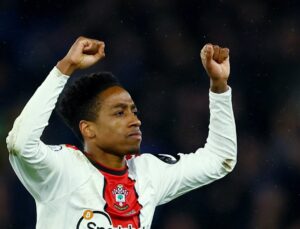 Kyle Walker-Peters’dan o takıma 3 yıllık imza! Beşiktaş transferinden vazgeçmişti