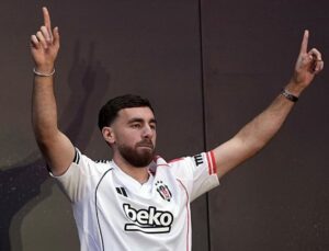 Orkun Kökçü, Beşiktaş’ın Avusturya kampına katıldı