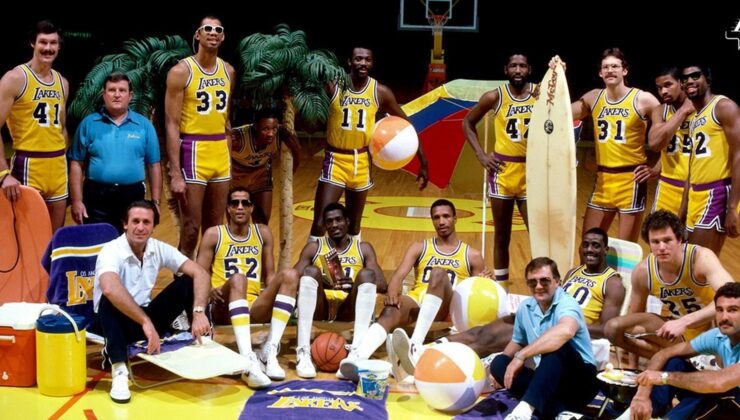 Showtime Lakers Ailesinin Vedası: Lakers 46 Yıl Sonra El Değiştiriyor