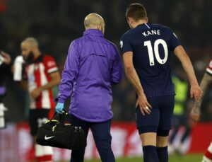 Tottenham için çok kötü haber: Harry Kane uzun süre yok, alternatifi 17 yaşındaki Parrott!