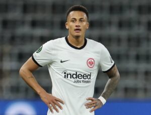 TRANSFER HABERİ – Beşiktaş Brezilyalı stoper için harekete geçti! Solskjaer’in gözdesi