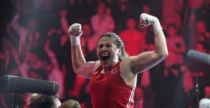 Türk boksunun tarihi gecesi