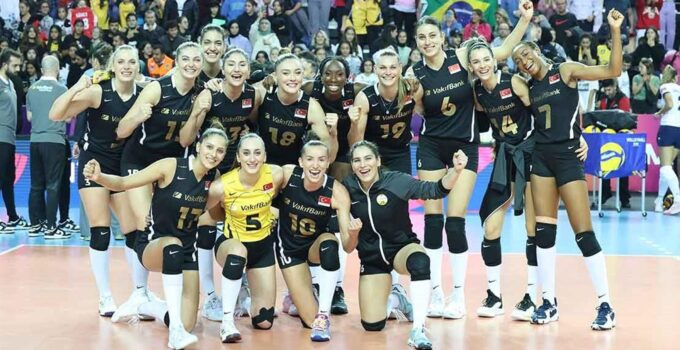 VakıfBank Dünya Şampiyonası finalinde!