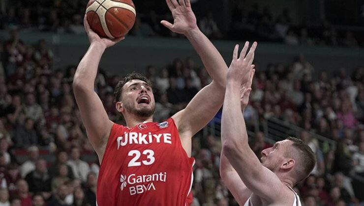 12 Dev Adam şov yaparak EuroBasket 2025’e başladı | Letonya – Türkiye maç sonucu: 73-93