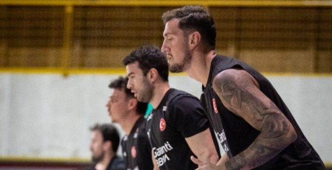 A Milli Erkek Basketbol Takımı hazırlıklara başladı