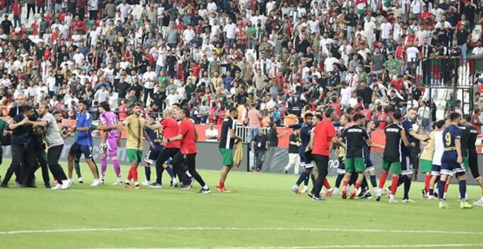 Amedspor-Erzurumspor maçı sonrası ortalık karıştı! Devreye polisler girdi…