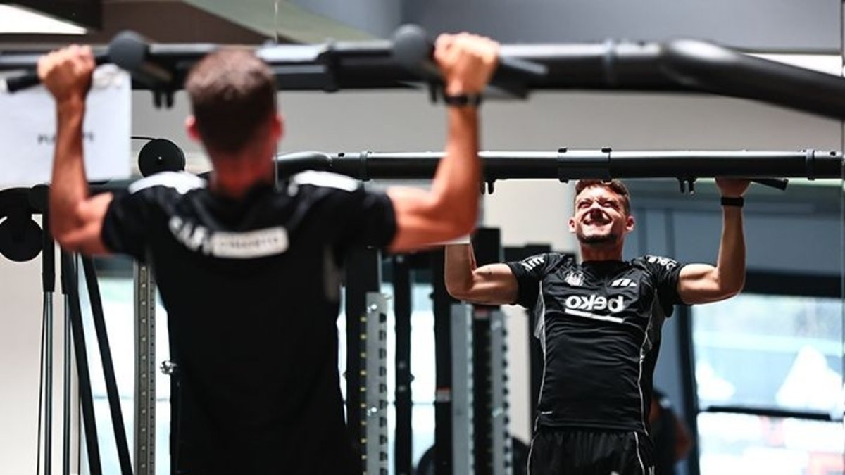 Beşiktaş günün ikinci idmanını salonda gerçekleştirdi