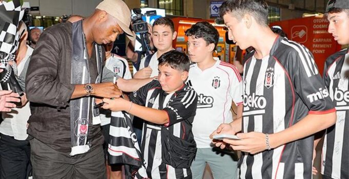 Beşiktaş’ın yeni transferi İstanbul’a geldi! Djalo’dan ilk açıklama: Bu kulübü daha iyi yerlere getireceğiz