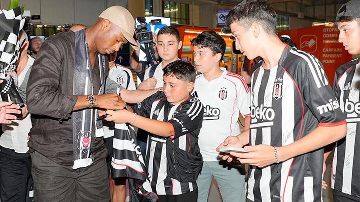 Beşiktaş’ın yeni transferi İstanbul’a geldi! Djalo’dan ilk açıklama: Bu kulübü daha iyi yerlere getireceğiz