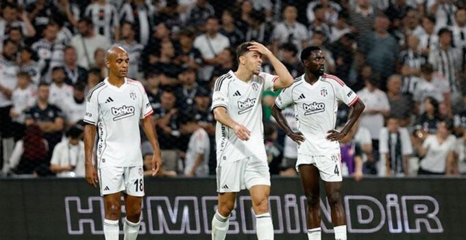 Beşiktaş’ta yönetime büyük tepki! Taraftardan ‘Yönetim istifa’ tezahüratı