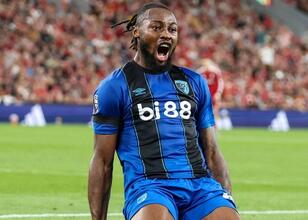 Bournemouth’un Ganalı oyuncusu Semenyo’ya Liverpool’un bir taraftarından ırkçı saldırı