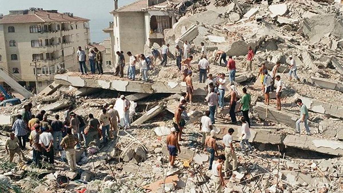 Büyük acının 26’ncı yılı! Spor dünyasından 17 Ağustos Marmara Depremi mesajları