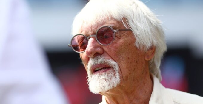 Ecclestone: “Artık Hamilton'ın emekli olma vakti geldi&quot;