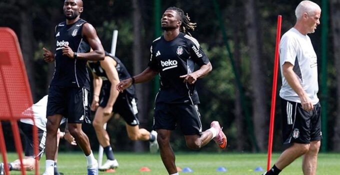 El Bilal Toure ilk idmanına çıktı