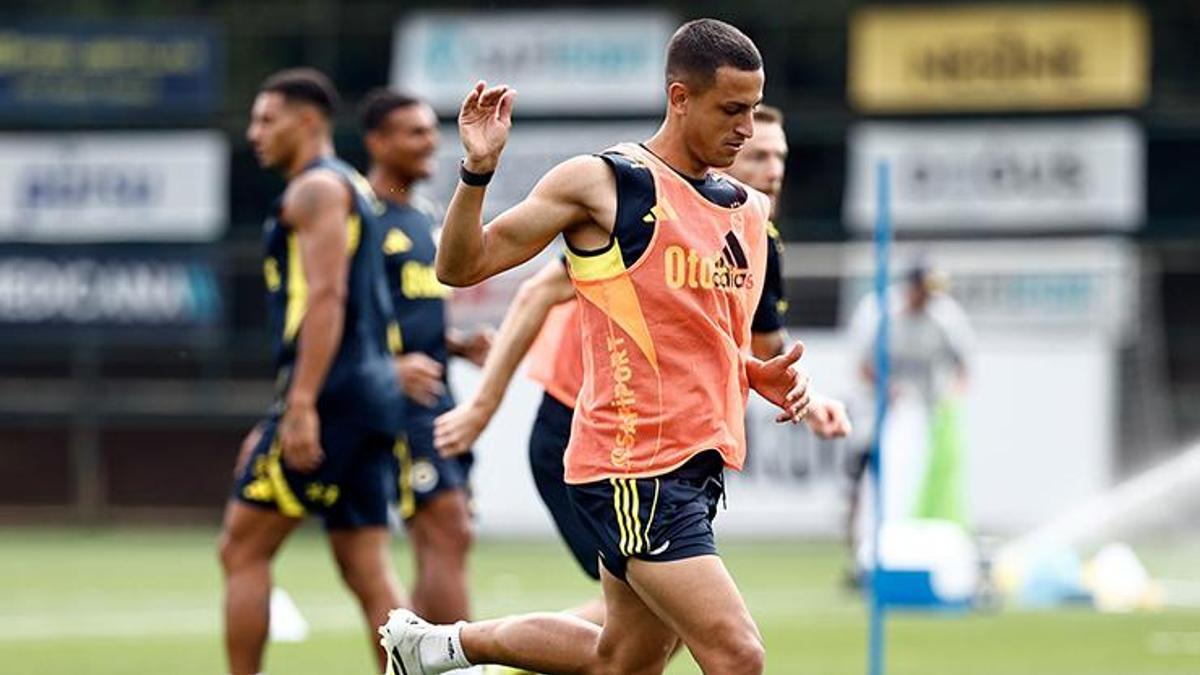 Fenerbahçe’de Yusuf Akçiçek sevinci! Lazio maçında sakatlanmıştı, iyi haber geldi…