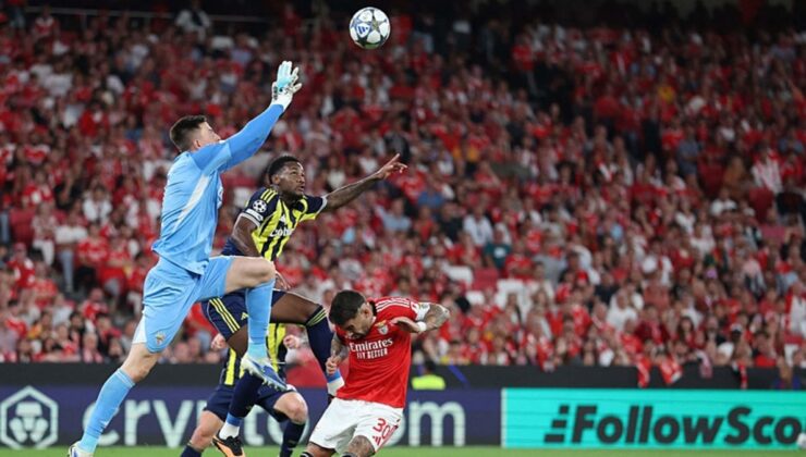 Fenerbahçe’de Jhon Duran Benfica maçında sakatlandı!
