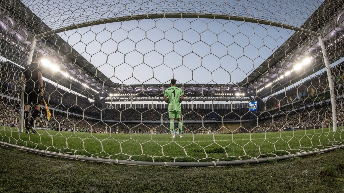Fenerbahçe’de kırılma anı! İrfan Can Eğribayat…