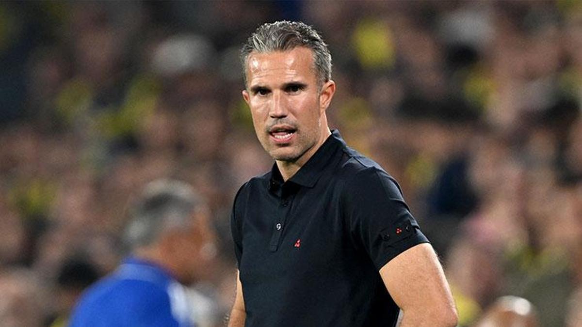 Feyenoord teknik direktörü Robin van Persie: ‘Ölü toplardan iyi pozisyonlar ürettiler’