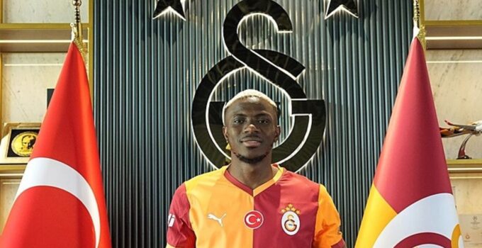 Galatasaray Victor Osimhen’in lisansını çıkardı