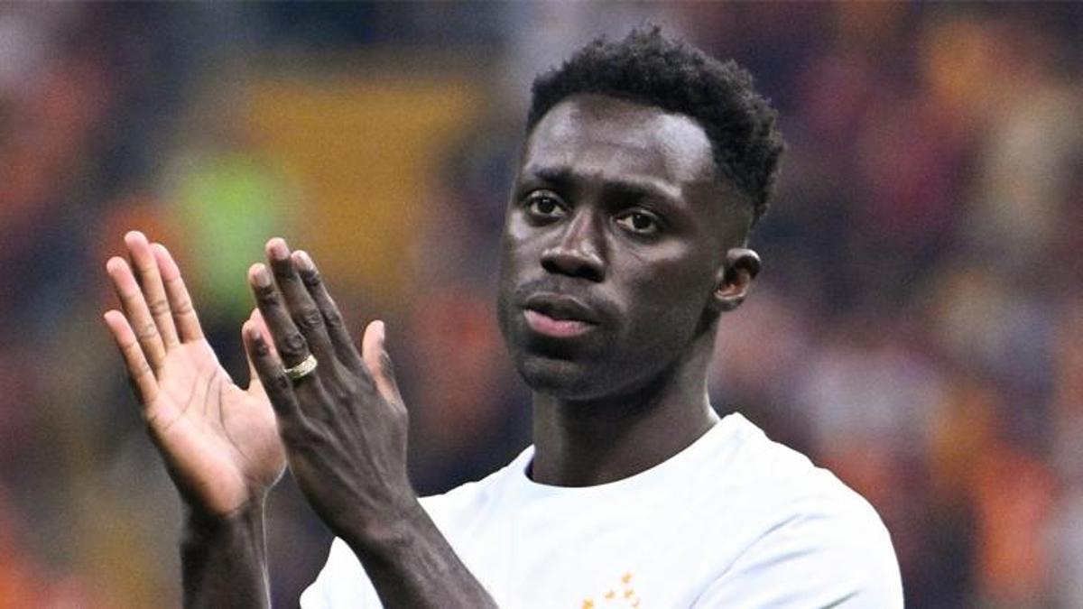 Galatasaray’da Davinson Sanchez tarih yazdı! Attığı golle efsanelerin arasına girdi