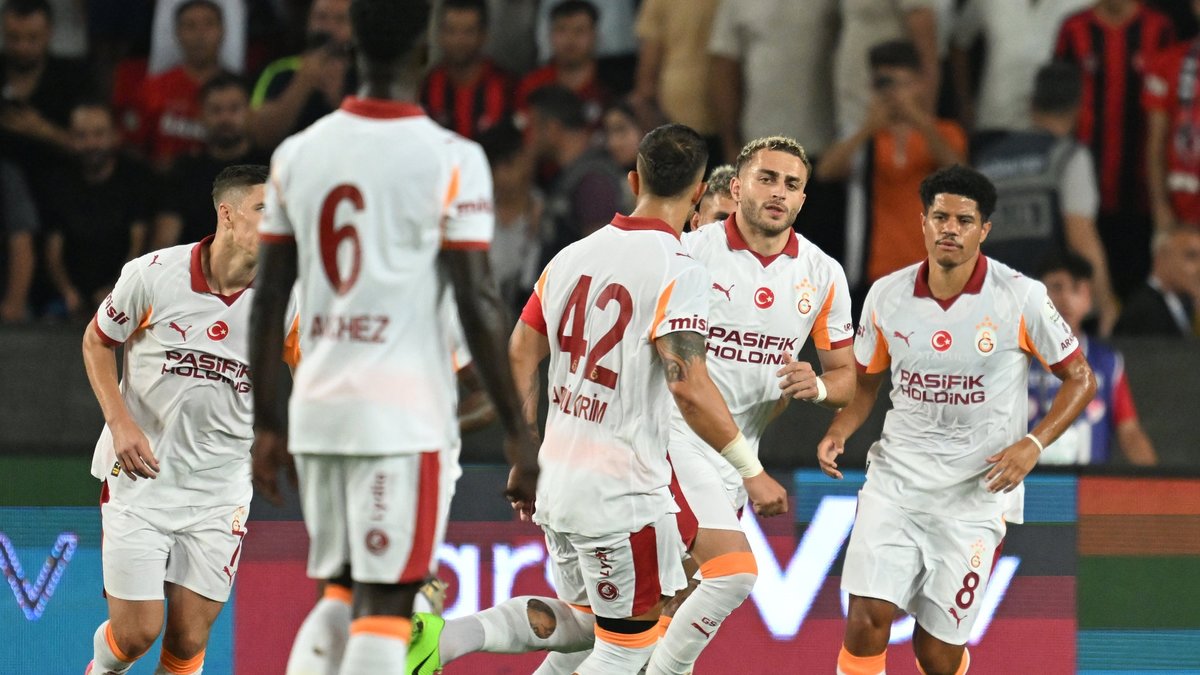 Galatasaray’ın Kayseri kafilesi belli oldu!