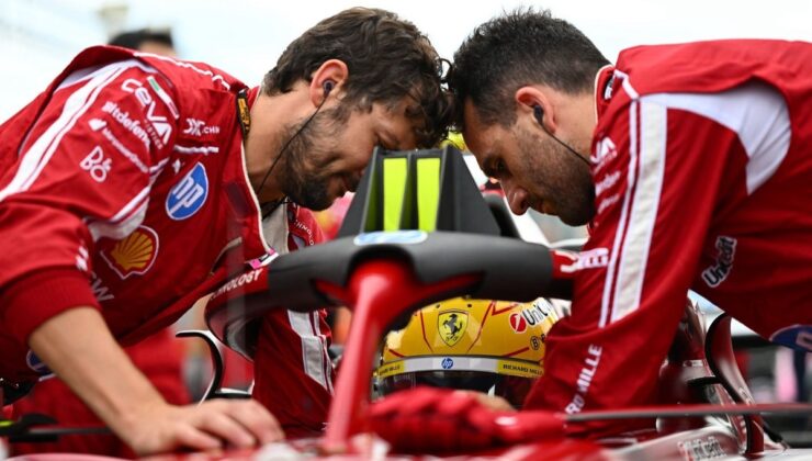 Hamilton: &quot;Ferrari'nin bana sunduğu belgelerde hiçbir takım emri yoktu&quot;