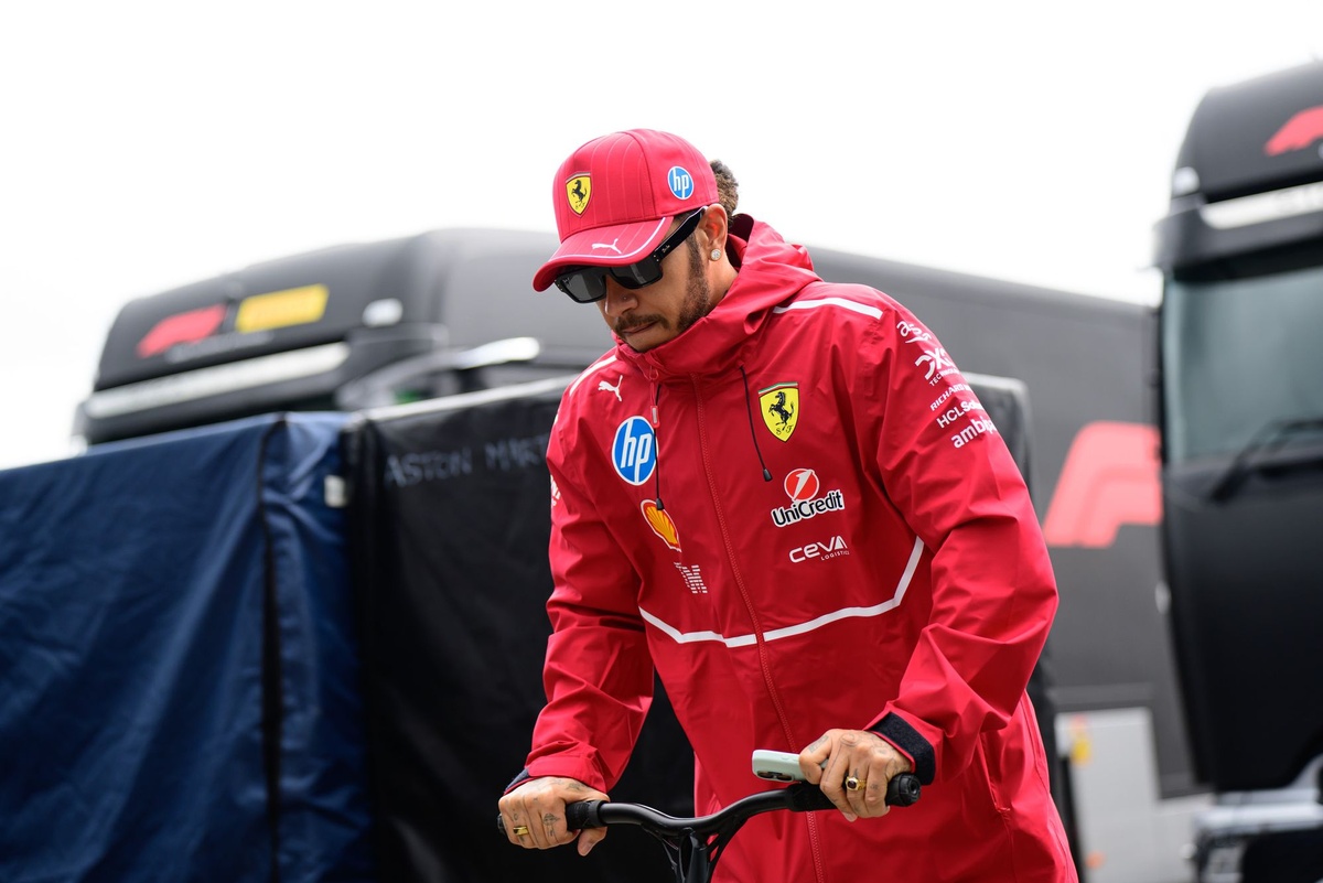 Hamilton: &quot;Zandvoort dünyanın en iyi pistlerinden biri&quot;