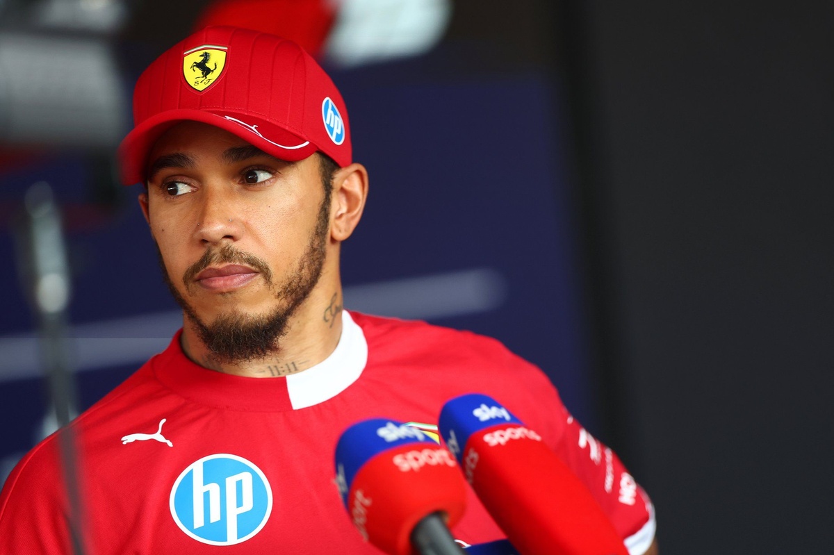 Hamilton'ın sözleşmesindeki opsiyonun Ferrari'ye ait olmadığı iddia edildi
