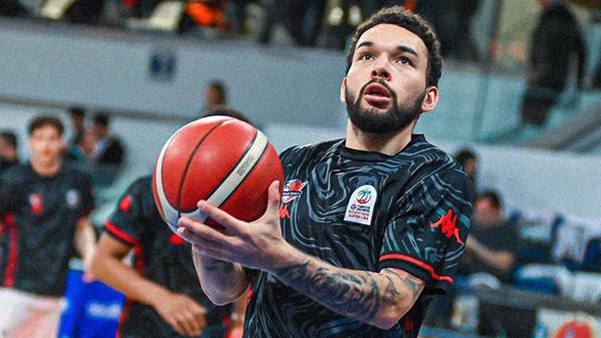 Karşıyaka Basketbol’da iki transfer yolda