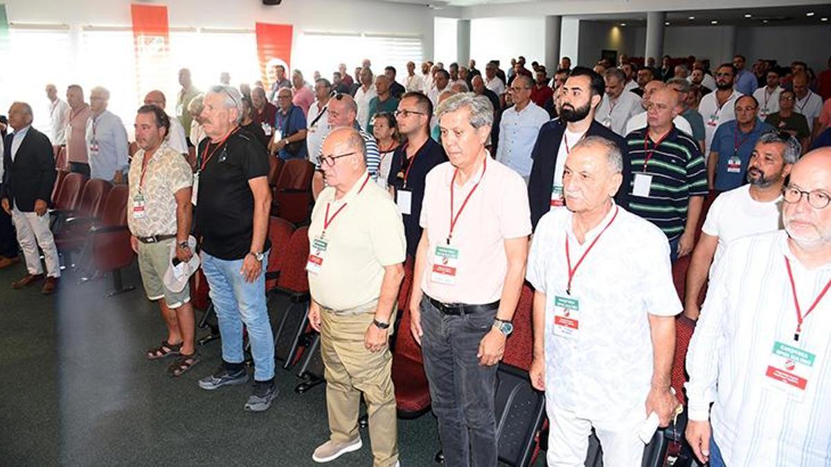 Karşıyaka’da yine kongre günü