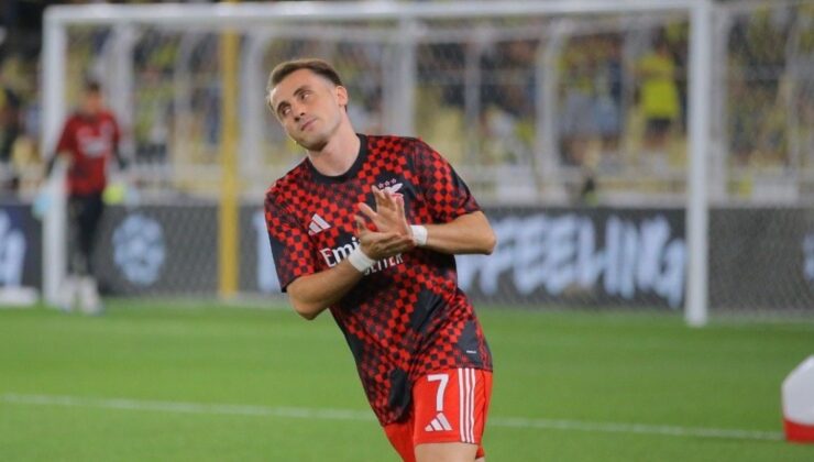 Kerem Aktürkoğlu kendisini alkışlayan Fenerbahçe taraftarına yanıt verdi!