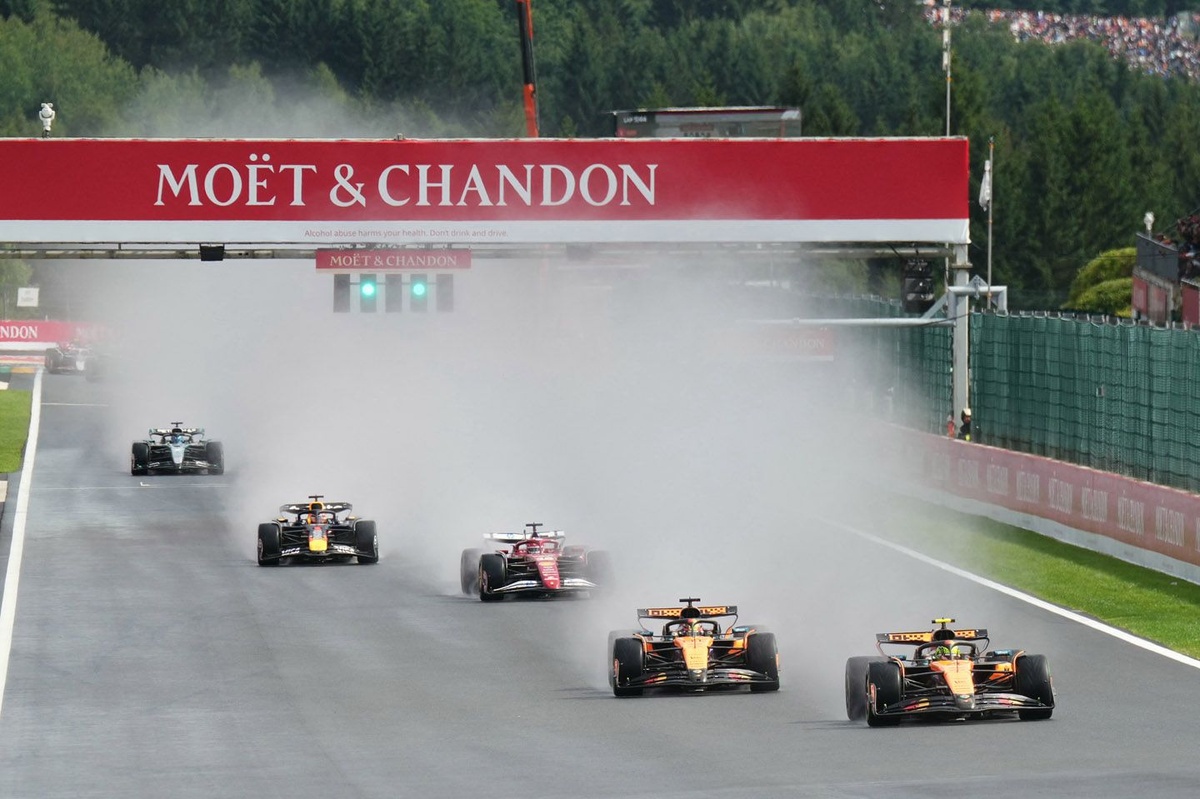Knowles: &quot;F1'in asıl problemi yağmurlu havadaki görüş sorunları&quot;