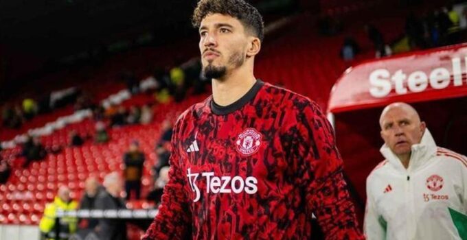 Manchester United – Arsenal maçı Canlı Anlatım – MANU Arsenal maçı kadroları, skoru ve istatistikleri (Premier Lig 1. Hafta)