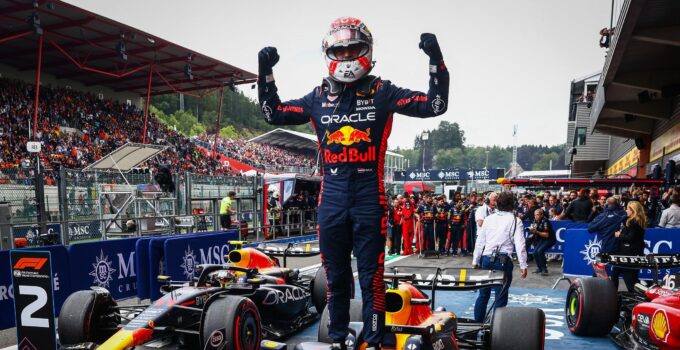Max Verstappen: “Yarışma Ateşimin Devam Etmesini Sağlıyor”