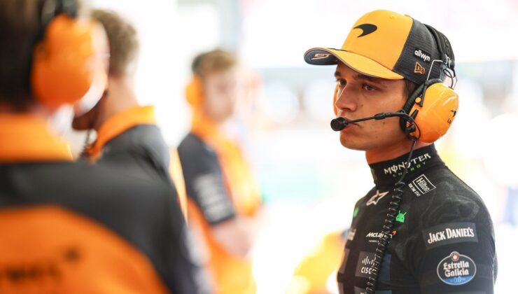 Norris: &quot;Çocukken ilk kahramanım Valentino Rossi'ydi&quot;