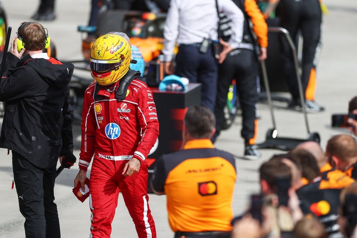 Ralf: &quot;Lewis emekli olmaz&quot;