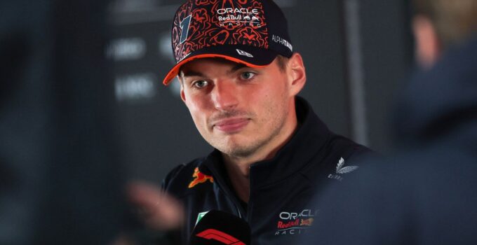 Red Bull: &quot;Verstappen'in başarılarının sırrı, F1 kurallarını yorumlama becerisi&quot;
