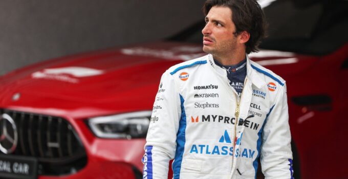 Sainz: &quot;Williams her pistte rekabetçi olmak için felsefesini değiştirmeli&quot;