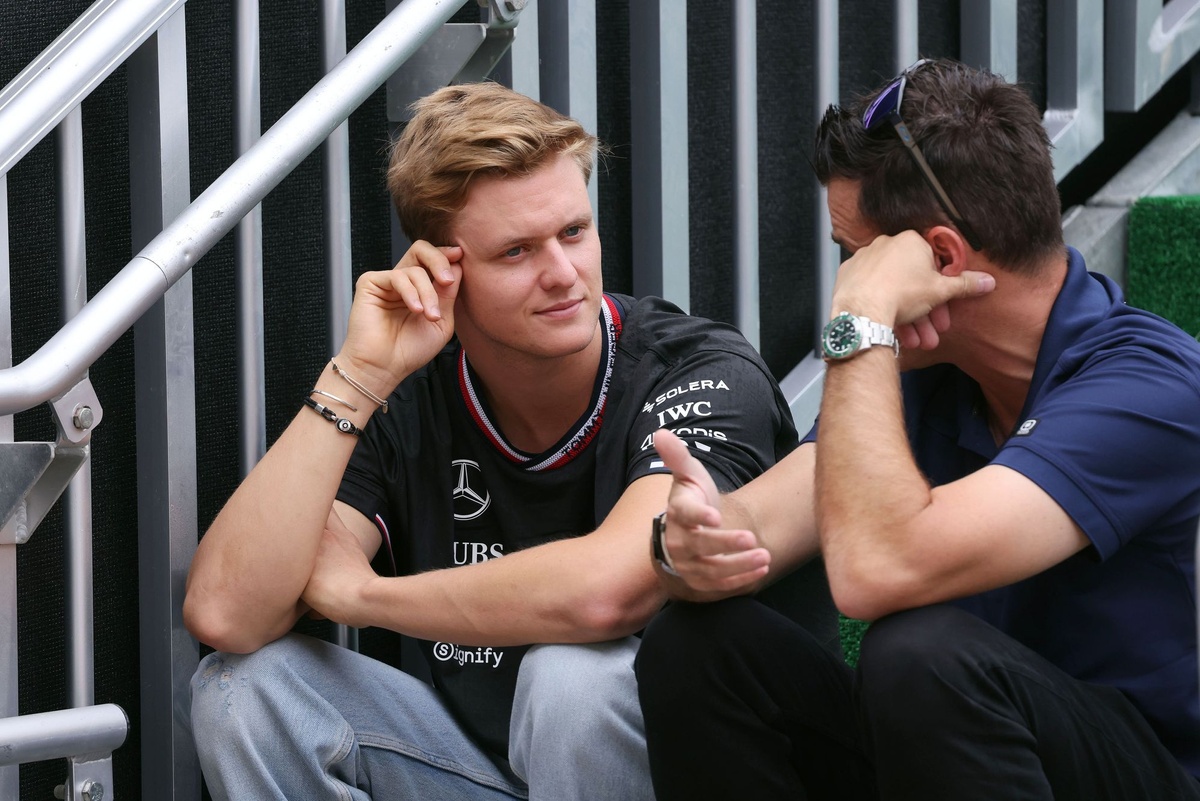 Schumacher, Cadillac'ın yedek pilotu olabilir