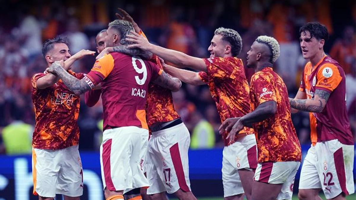 CANLI |İtalyanlardan Galatasaray’a sürpriz teklif! Yıldız isme talip oldular, karar verildi