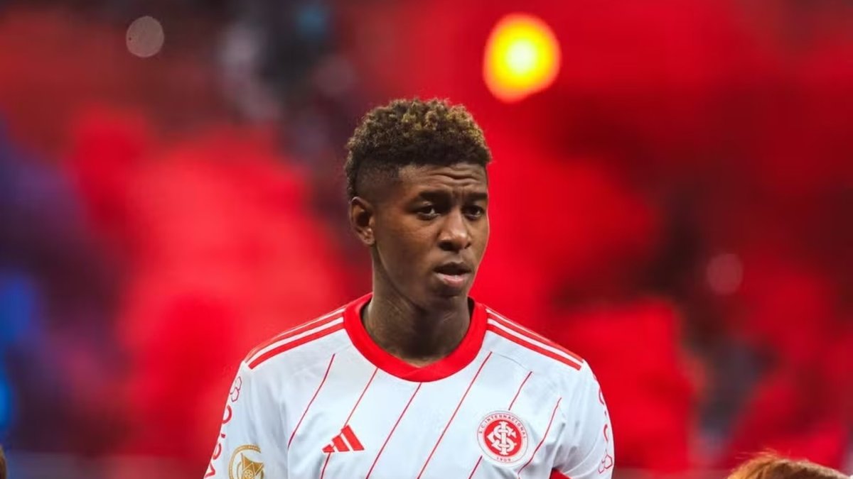 TRANSFER HABERİ | Galatasaray, Internacional’in stoperi Vitão için devrede!