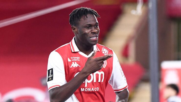 TRANSFER HABERİ | Galatasaray, Singo transferini bitiriyor!